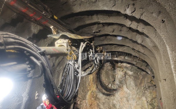 礦山巷道破碎地層支護遇難題，自鉆式錨桿提供一體化解決方案
