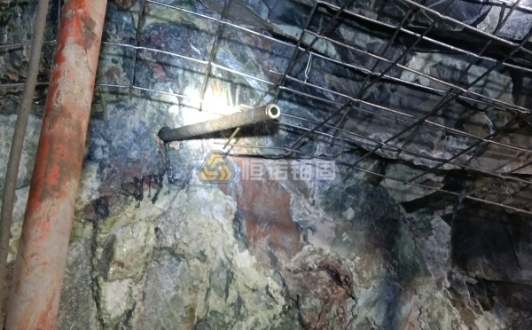 一鉆就塌、錨桿難安裝?自鉆式錨桿攻克礦山破碎帶難題