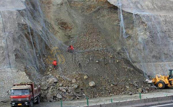 易塌孔邊坡 易塌孔邊坡